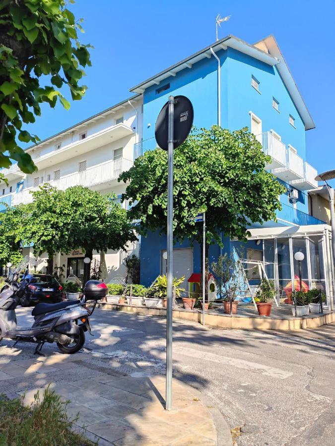 Hotel Marittimo Rimini Esterno foto