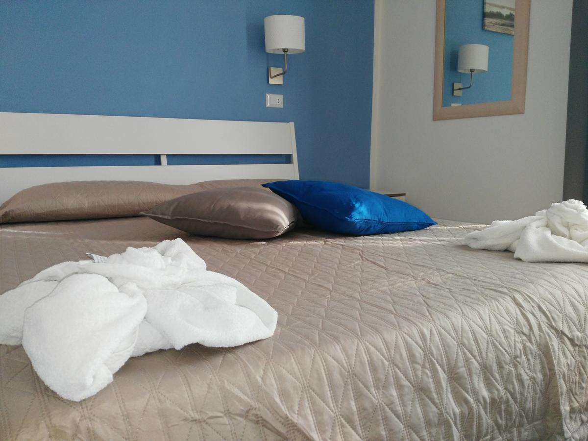 Hotel Marittimo Rimini Esterno foto