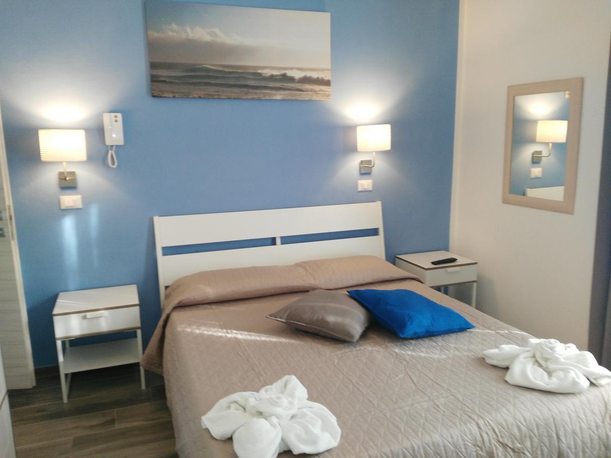 Hotel Marittimo Rimini Esterno foto