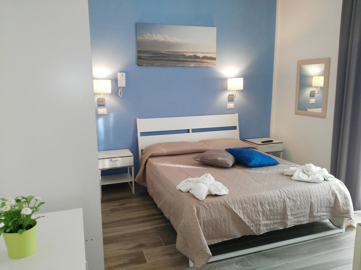 Hotel Marittimo Rimini Esterno foto