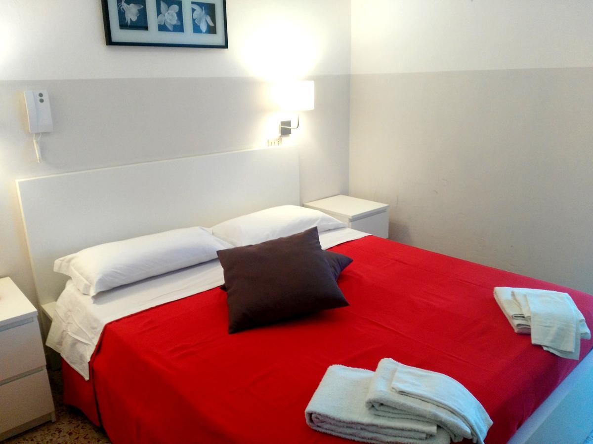 Hotel Marittimo Rimini Esterno foto
