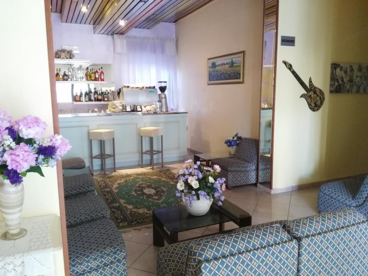 Hotel Marittimo Rimini Esterno foto