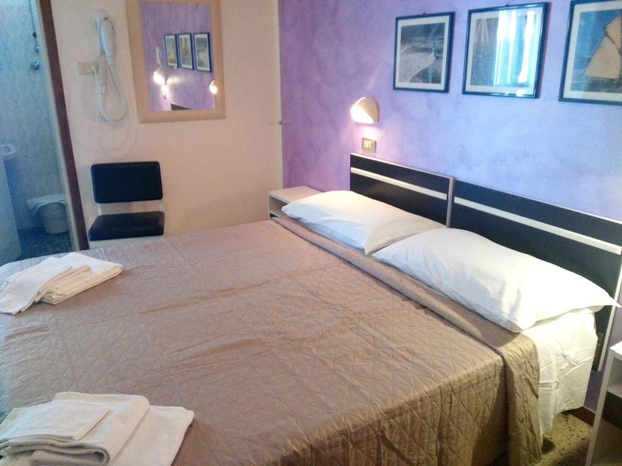 Hotel Marittimo Rimini Esterno foto