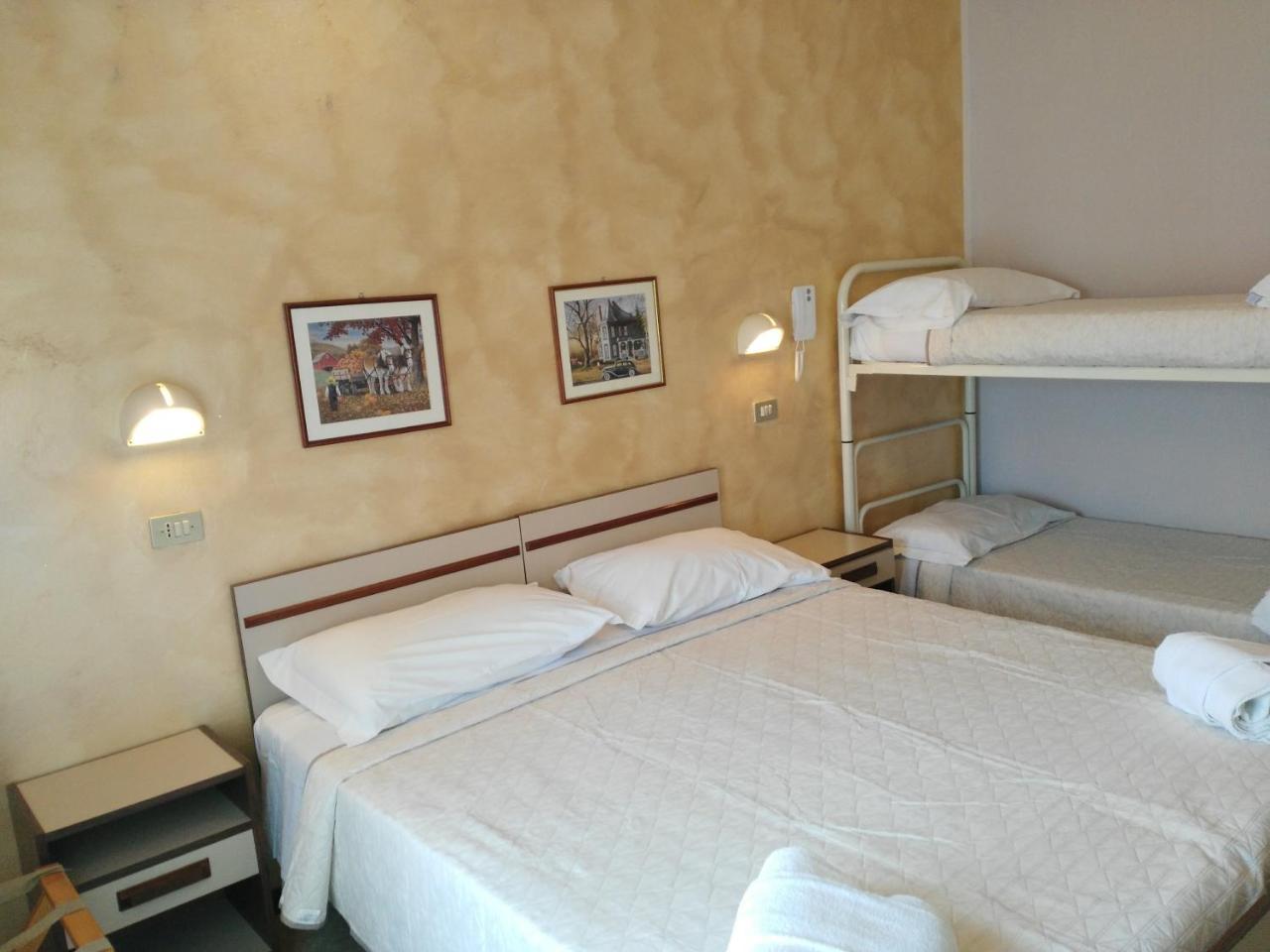 Hotel Marittimo Rimini Esterno foto